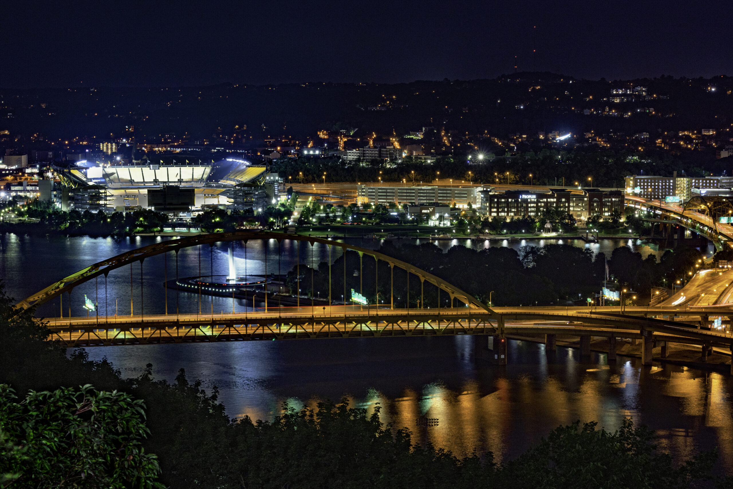 Picture of the Clemente birdge. Pittsburgh. Photo